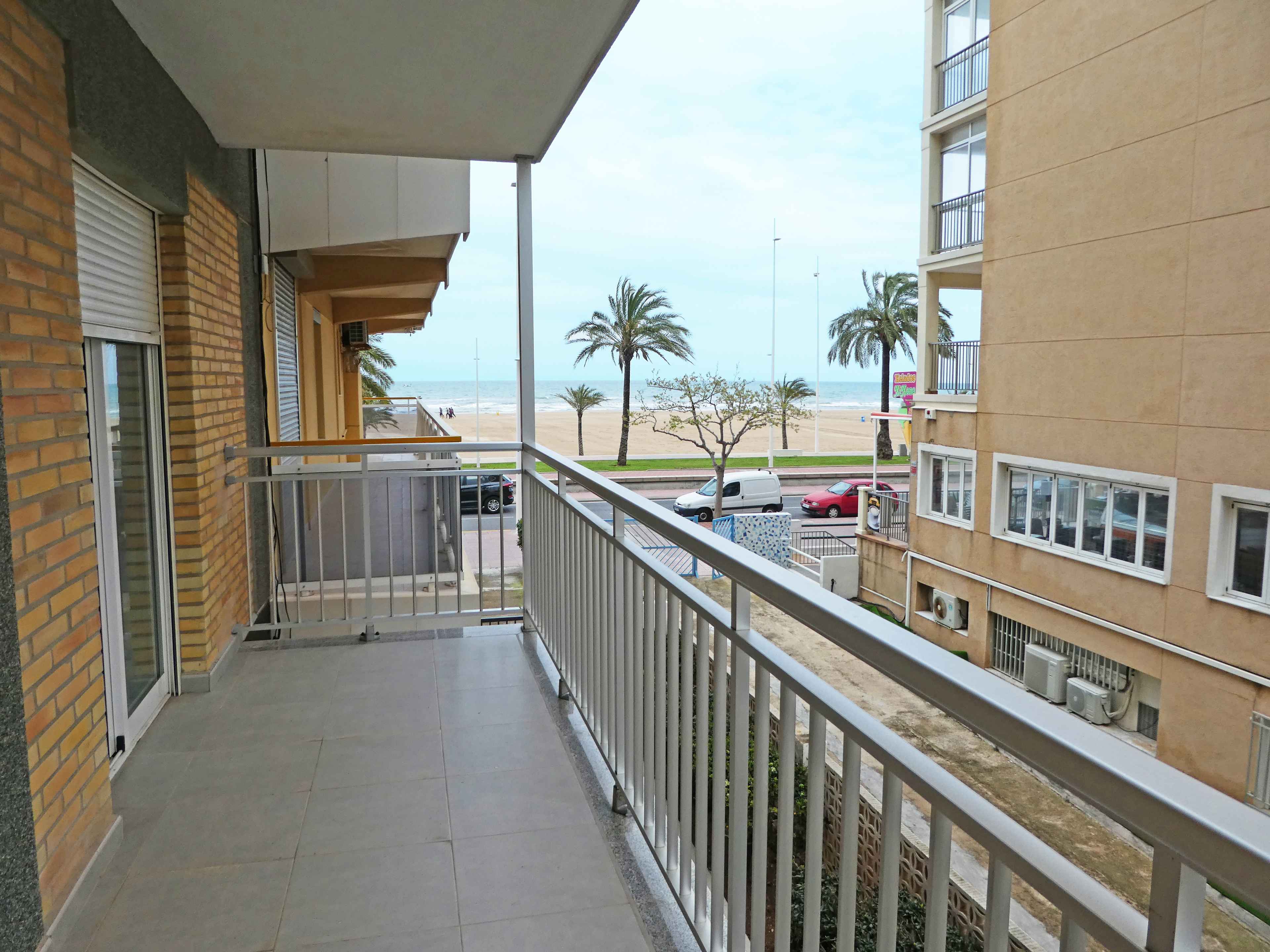 Apartamentos Gandía Primera Línea de Playa 3000 3
